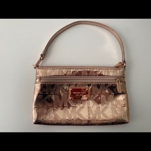 Micheal Kors purse